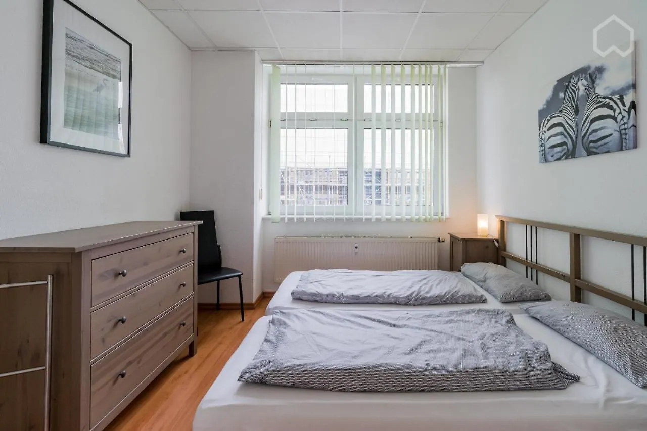 ברלין Spacious And Modern Furnished Apartment For 10 Guests