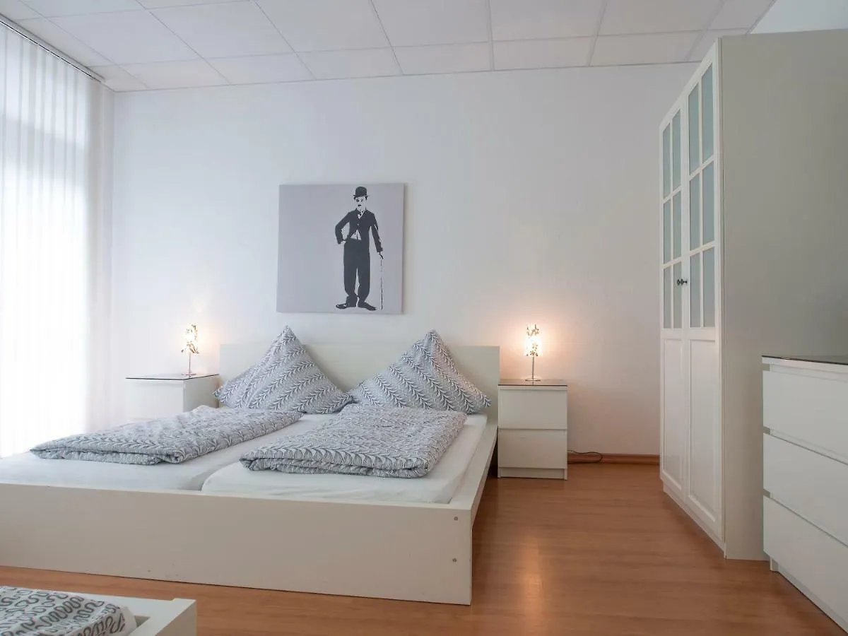 ברלין Spacious And Modern Furnished Apartment For 10 Guests